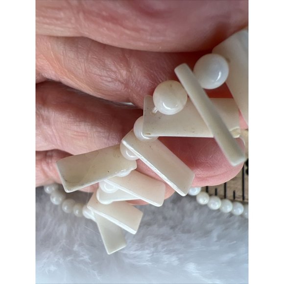 Vintage Fashion Beads Pendant Necklace White - Picture 11 of 15